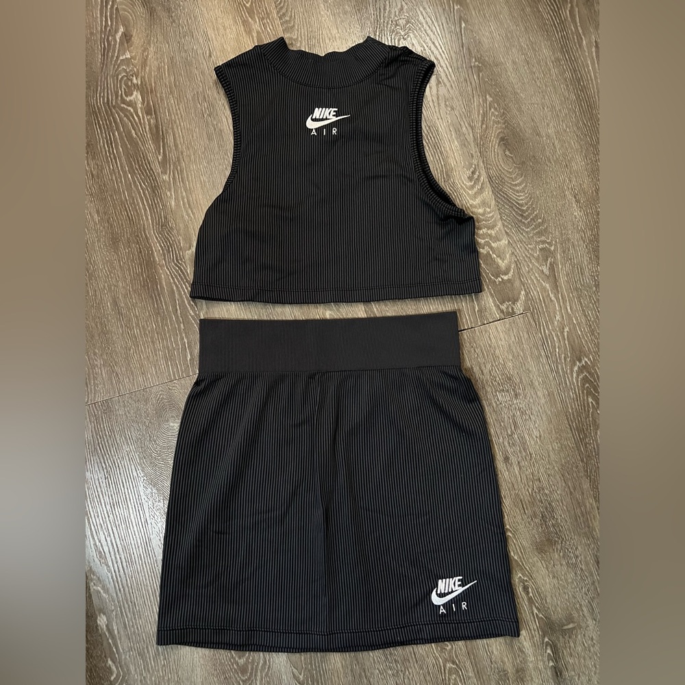 Nike Black Ribbed Size Med Set